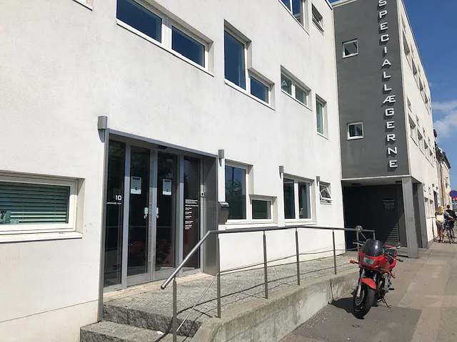Indgang til klinikken, Morten Børups Gade 10